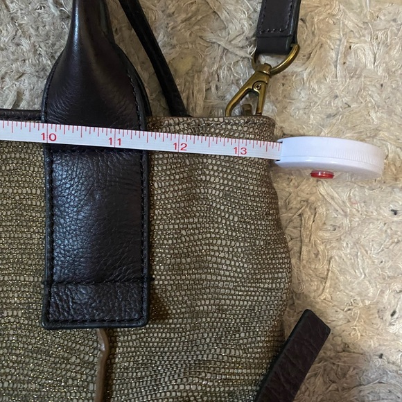 Fossil bag. NWOT. Gold flick and brown leather - Picture 11 of 12